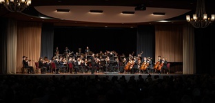 1. Sinfoniekonzert - Zakhar Bron Festival Orchestra